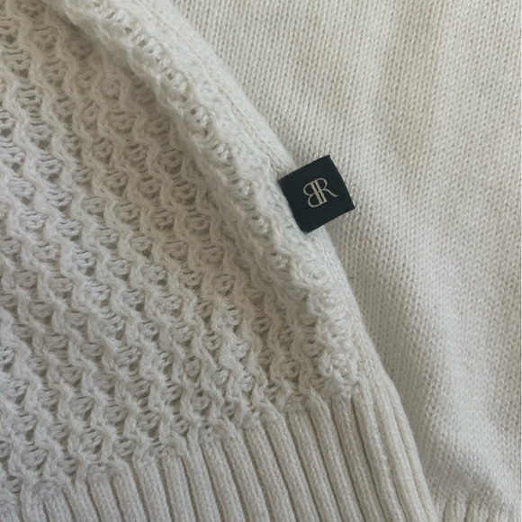 Banana Republic Cream Cable Knit Sweater Size Small - Picture 6 of 7